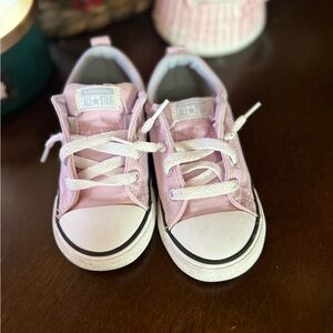 Converse Kids Light Pink Sneakers